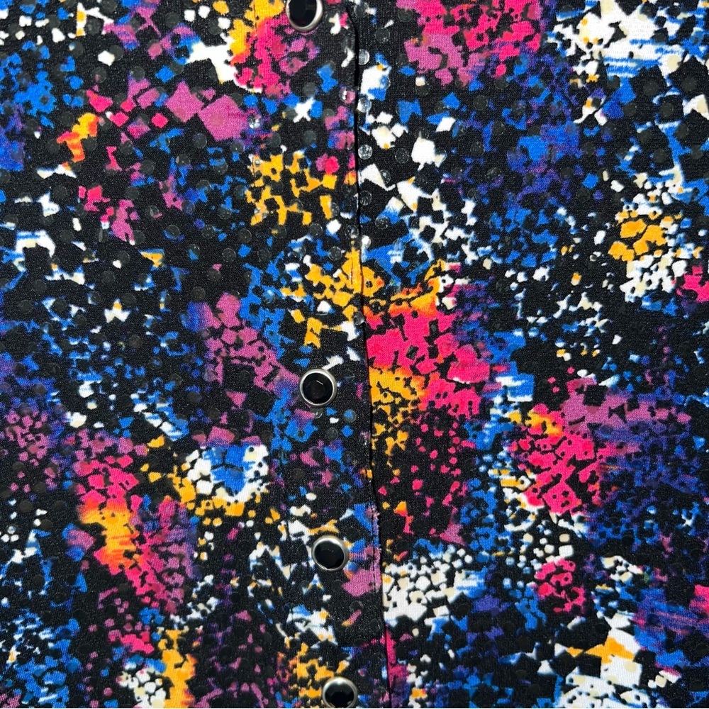 Wrangler Women’s Performance Fit Abstract Multicolor Button-Down Shirt Size L - Picture 3 of 7